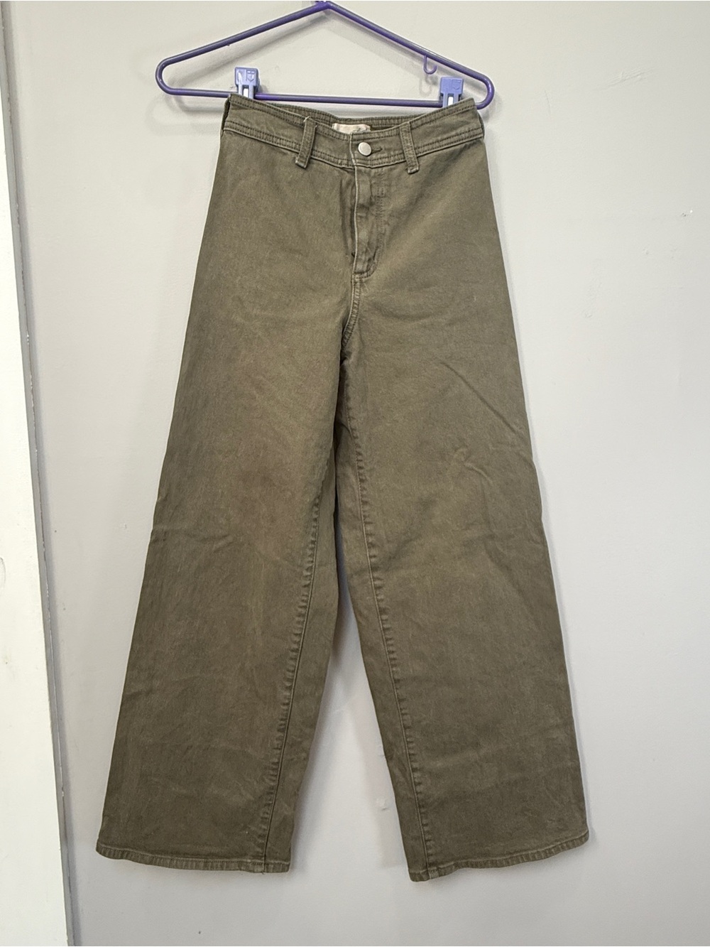 Universal Thread Wide-Leg Jeans in Olive Green